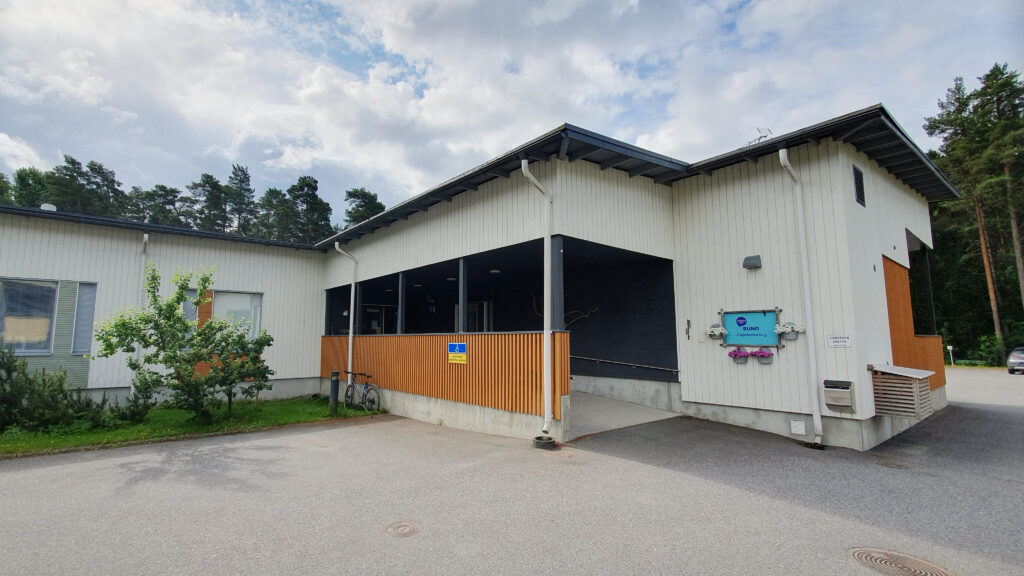 Runo ulkoa päin